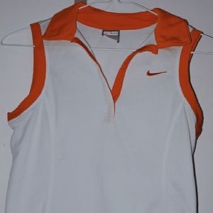 Nike Tennis Style Top!